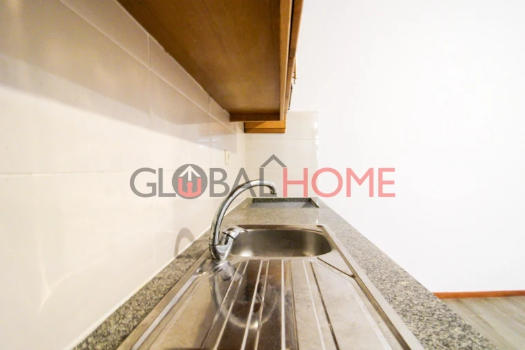 Moradia T3 para Venda em Campanhã Foto 9