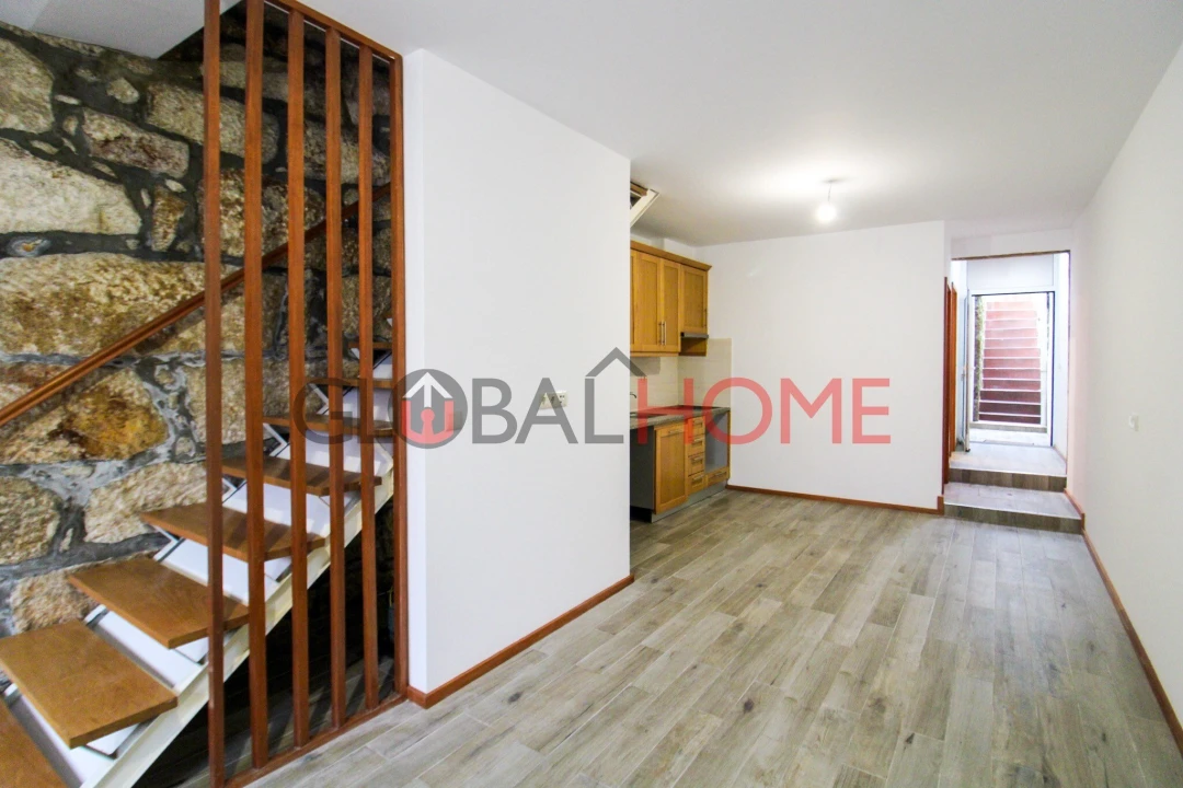 Moradia T3 para Venda em Campanhã Foto 3