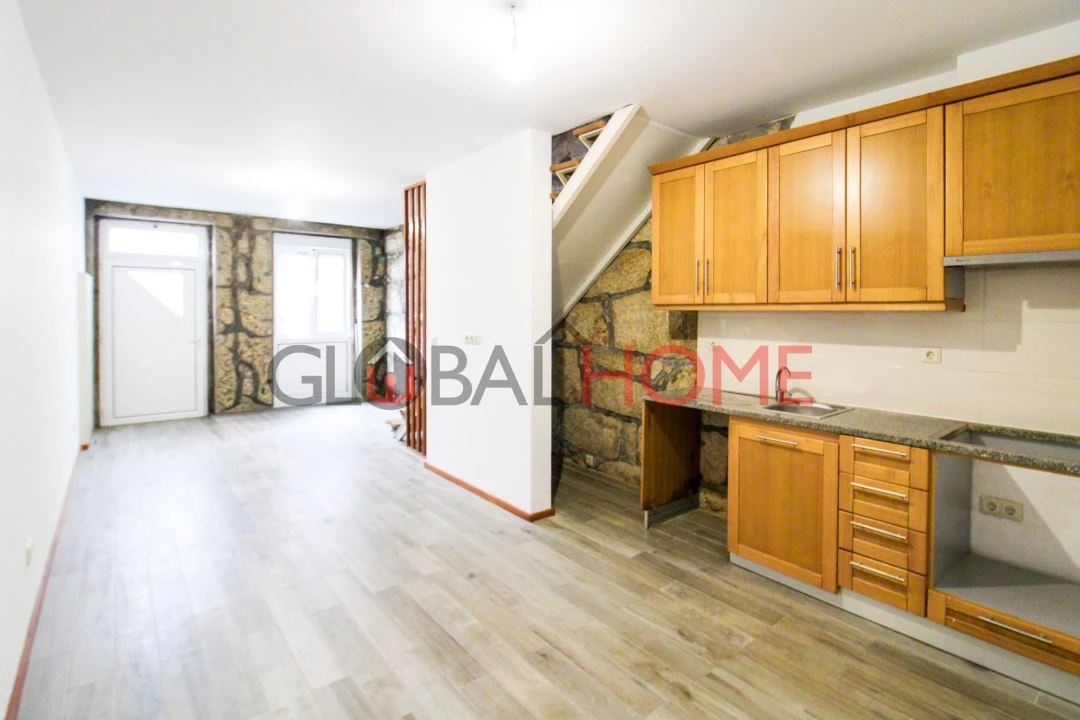 Moradia T3 para Venda em Campanhã Foto 5