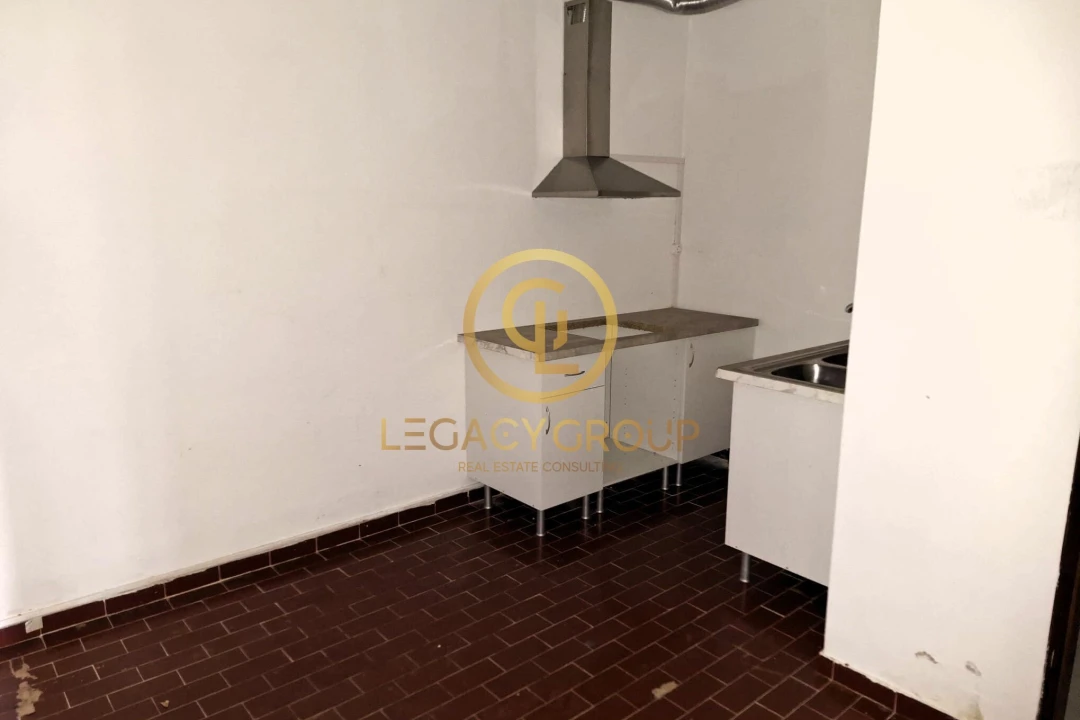 Loja para Arrendamento em Albufeira e Olhos de Água Foto 8