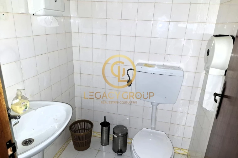 Loja para Arrendamento em Albufeira e Olhos de Água Foto 14