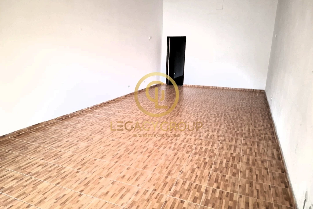 Loja para Arrendamento em Albufeira e Olhos de Água Foto 1