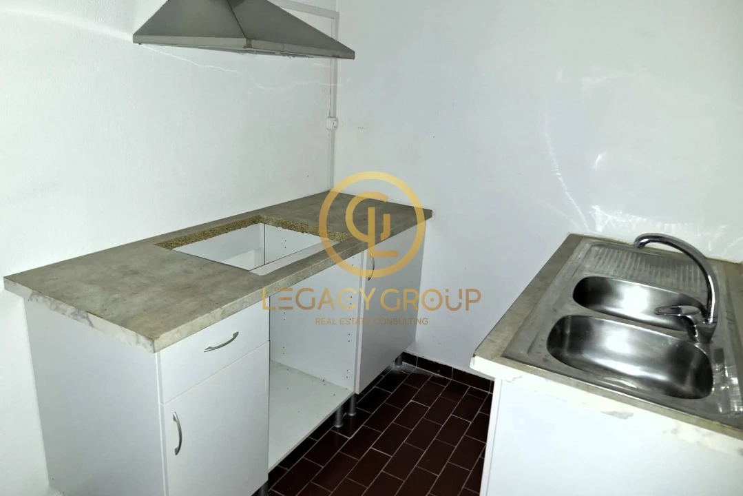 Loja para Arrendamento em Albufeira e Olhos de Água Foto 9