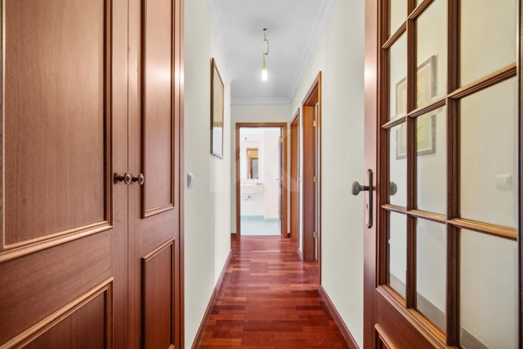 Apartamento T3 para Arrendamento em Funchal (São Pedro) Foto 22