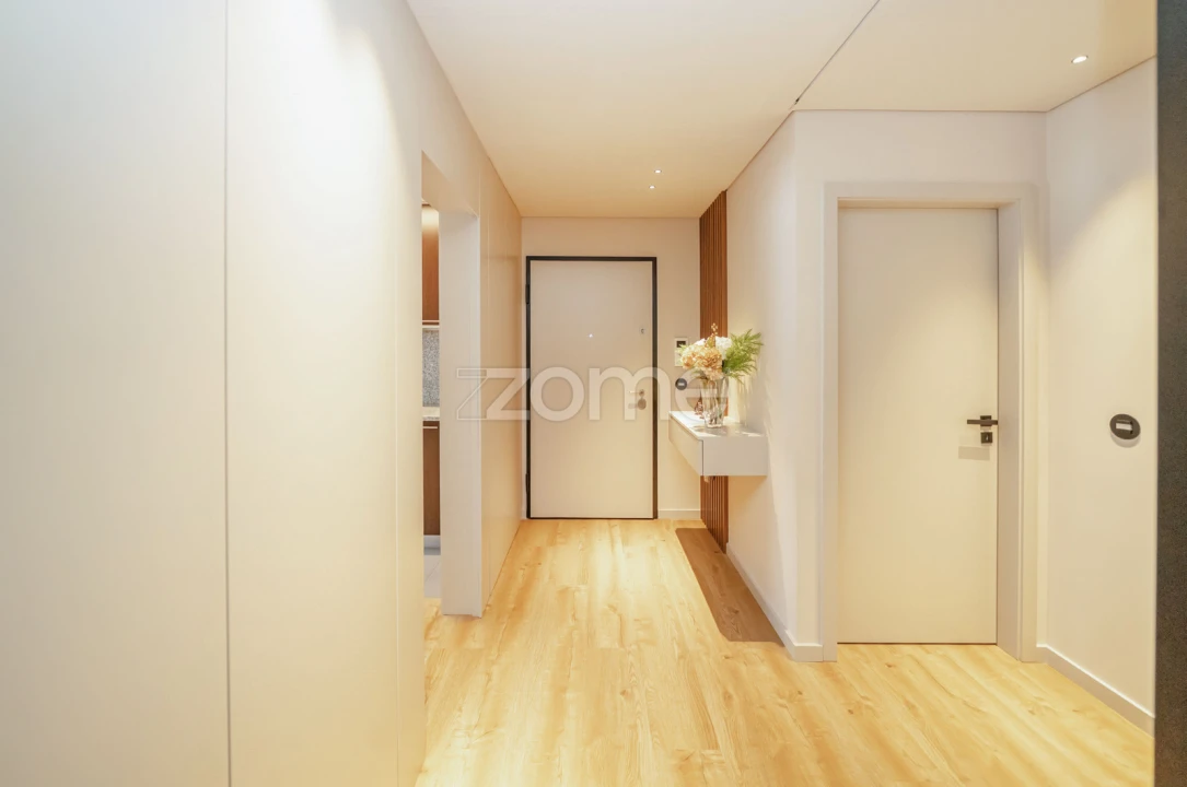 Apartamento T3 para Venda em Vila de Prado Foto 4