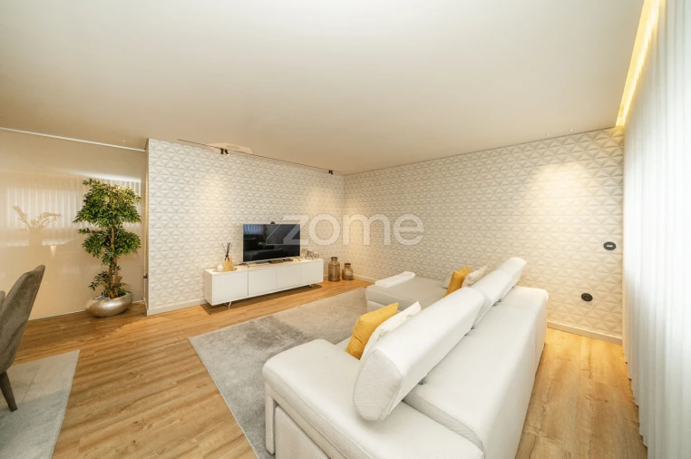 Apartamento T3 para Venda em Vila de Prado Foto 10