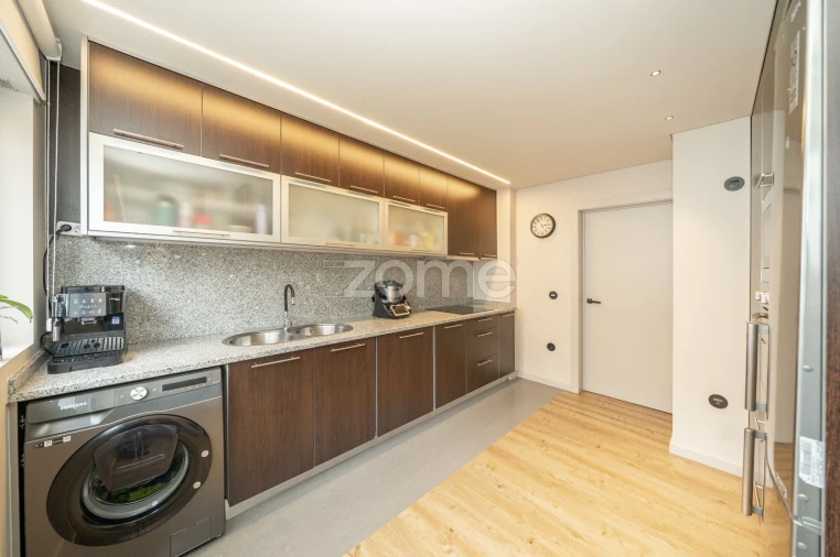 Apartamento T3 para Venda em Vila de Prado Foto 18