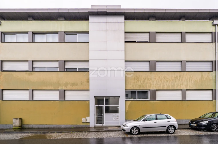 Apartamento T3 para Venda em Vila de Prado Foto 2