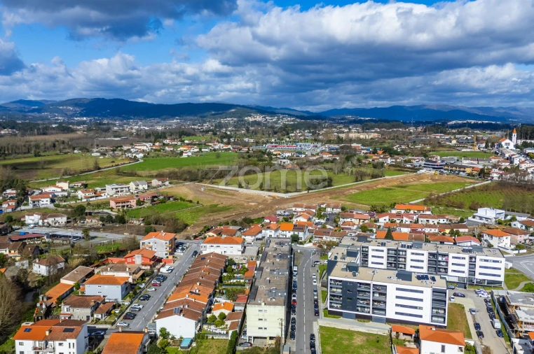 Apartamento T3 para Venda em Vila de Prado Foto 31