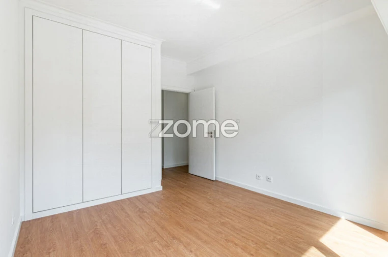 Apartamento T3 para Arrendamento em São Vitor (Braga) Foto 15