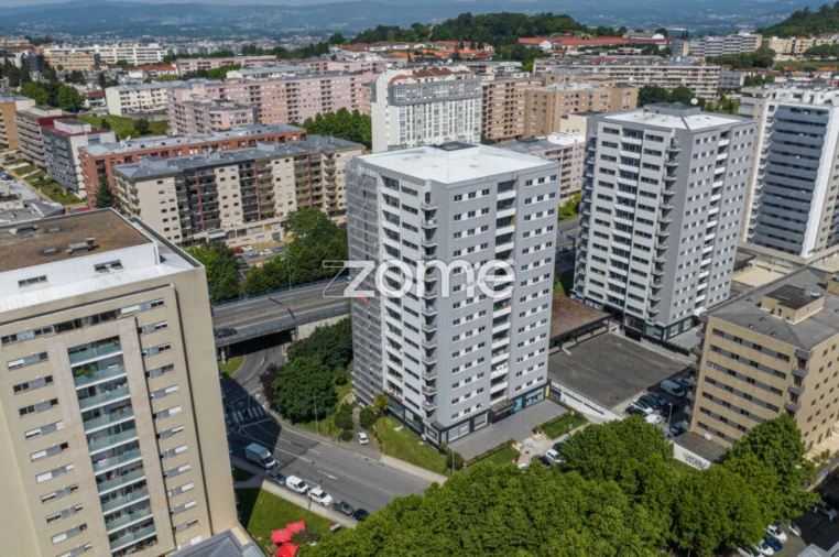 Apartamento T3 para Arrendamento em São Vitor (Braga) Foto 21