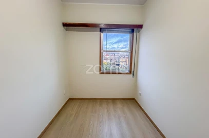 Apartamento T3 para Arrendamento em Cedofeita, Santo Ildefonso, Sé, Miragaia, São Nicolau e Vitória