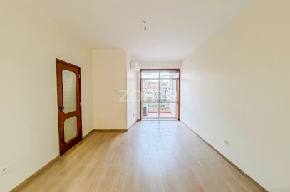 Apartamento T3 para Arrendamento em Cedofeita, Santo Ildefonso, Sé, Miragaia, São Nicolau e Vitória