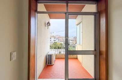 Apartamento T3 para Arrendamento em Cedofeita, Santo Ildefonso, Sé, Miragaia, São Nicolau e Vitória
