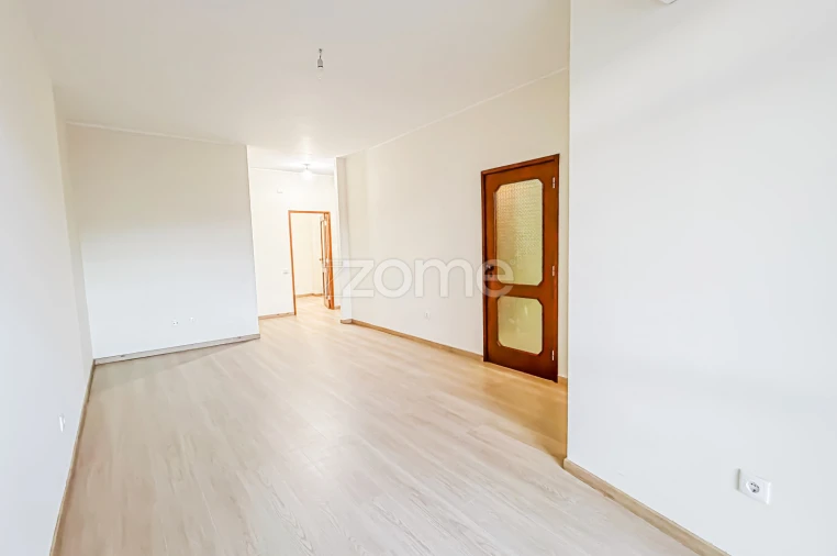 Apartamento T3 para Arrendamento em Cedofeita, Santo Ildefonso, Sé, Miragaia, São Nicolau e Vitória Foto 4