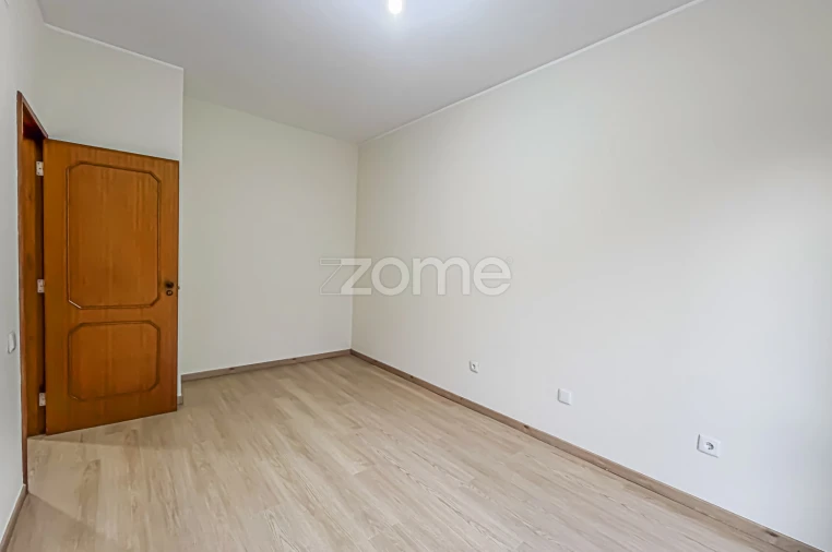Apartamento T3 para Arrendamento em Cedofeita, Santo Ildefonso, Sé, Miragaia, São Nicolau e Vitória Foto 20
