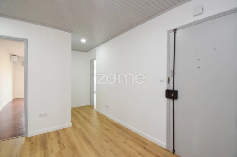 Apartamento T3 para Arrendamento em Alcabideche Foto 4