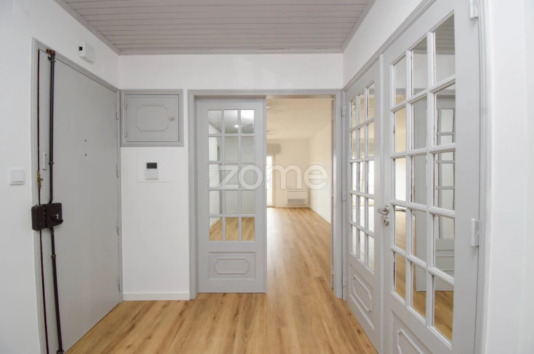 Apartamento T3 para Arrendamento em Alcabideche Foto 6