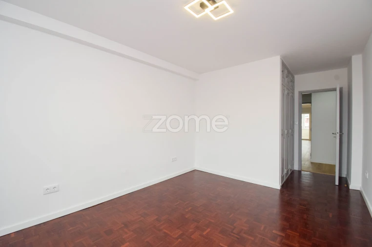 Apartamento T3 para Arrendamento em Alcabideche Foto 21