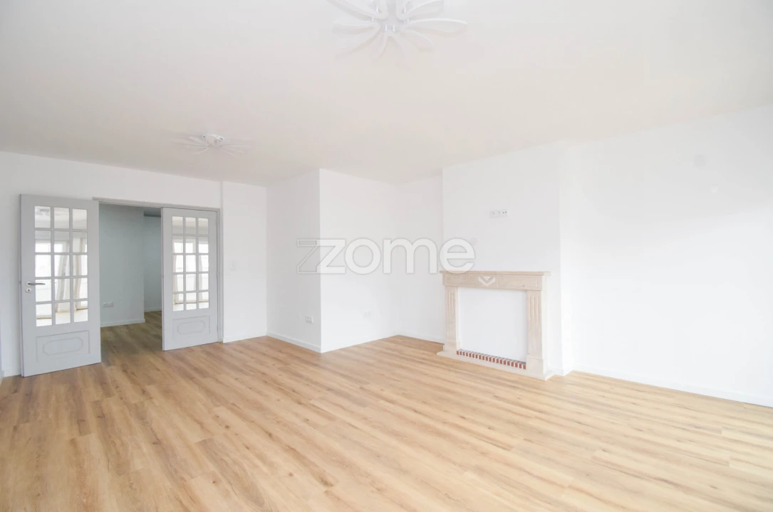 Apartamento T3 para Arrendamento em Alcabideche Foto 10