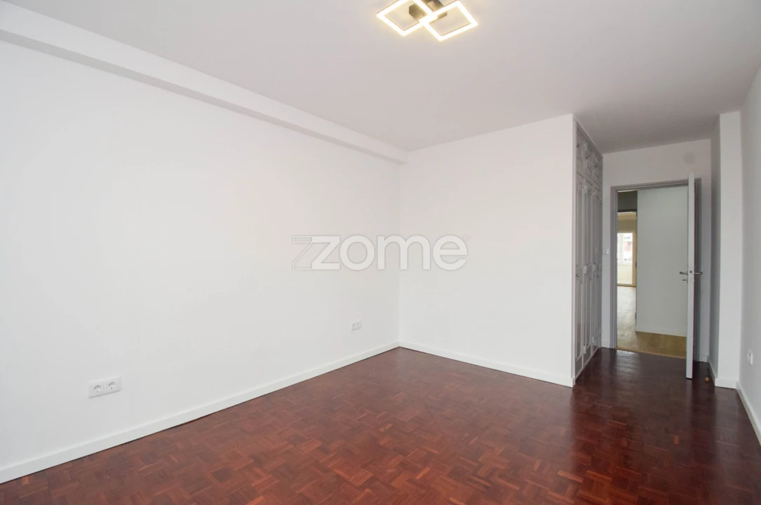 Apartamento T3 para Arrendamento em Alcabideche Foto 21