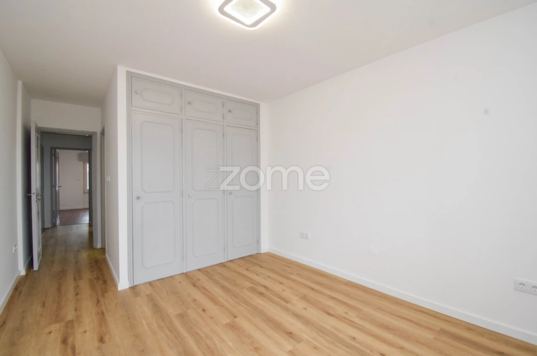 Apartamento T3 para Arrendamento em Alcabideche Foto 27