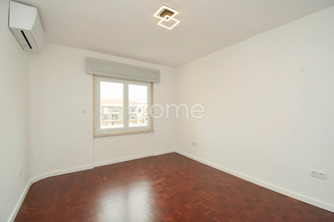 Apartamento T3 para Arrendamento em Alcabideche Foto 22