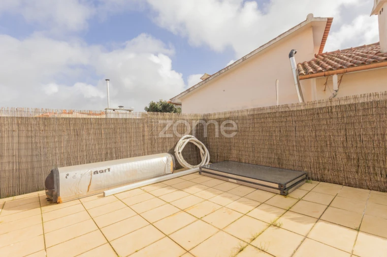 Moradia T5 para Venda em São Domingos de Rana Foto 36