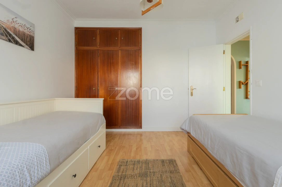 Moradia T5 para Venda em São Domingos de Rana Foto 14