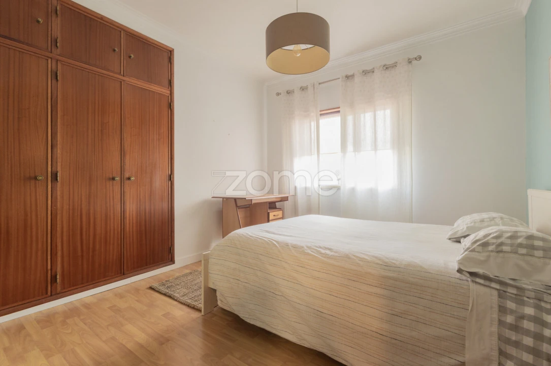 Moradia T5 para Venda em São Domingos de Rana Foto 16