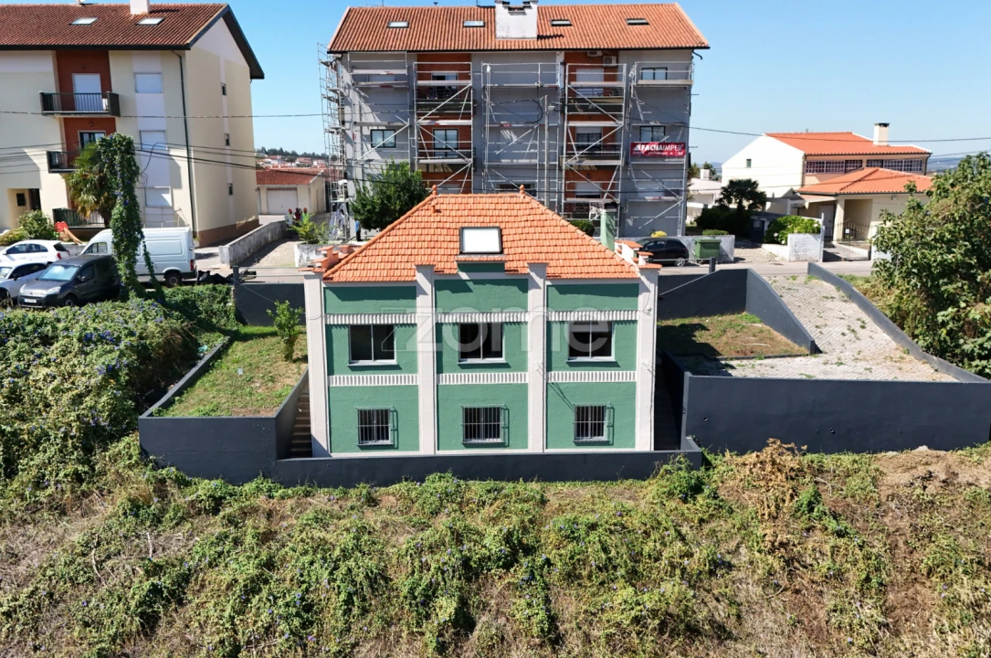 Moradia T4 para Venda em Santa Clara e Castelo Viegas Foto 13