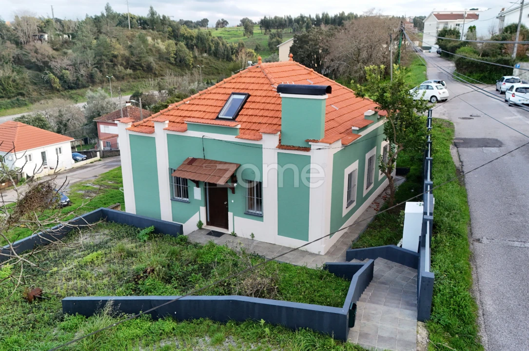 Moradia T8 para Venda em Santa Clara e Castelo Viegas Foto 2