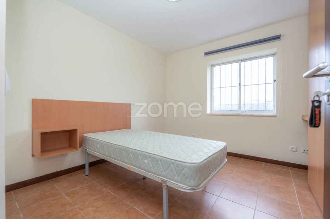 Moradia T8 para Venda em Santa Clara e Castelo Viegas Foto 9