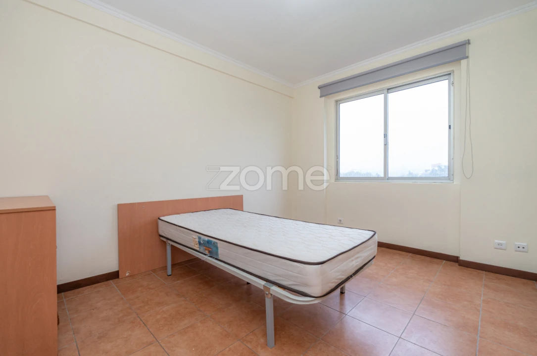 Moradia T8 para Venda em Santa Clara e Castelo Viegas Foto 5