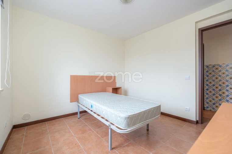 Moradia T8 para Venda em Santa Clara e Castelo Viegas Foto 11