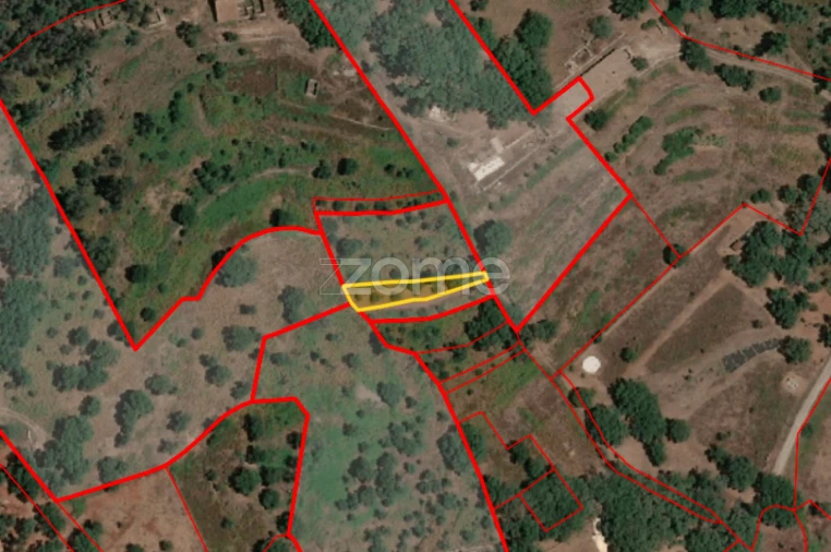 Terreno para Venda em Monchique Foto 2