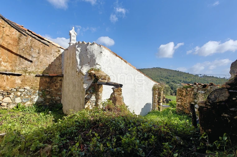 Moradia T1 para Venda em Monchique Foto 9