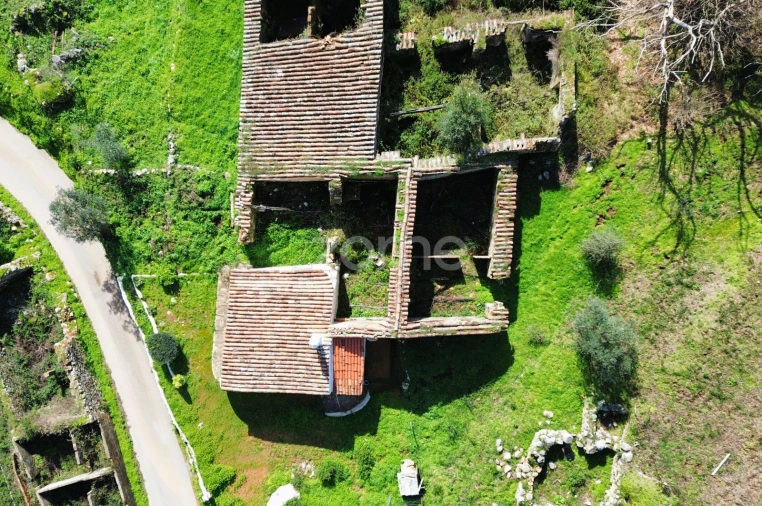 Moradia T1 para Venda em Monchique Foto 11