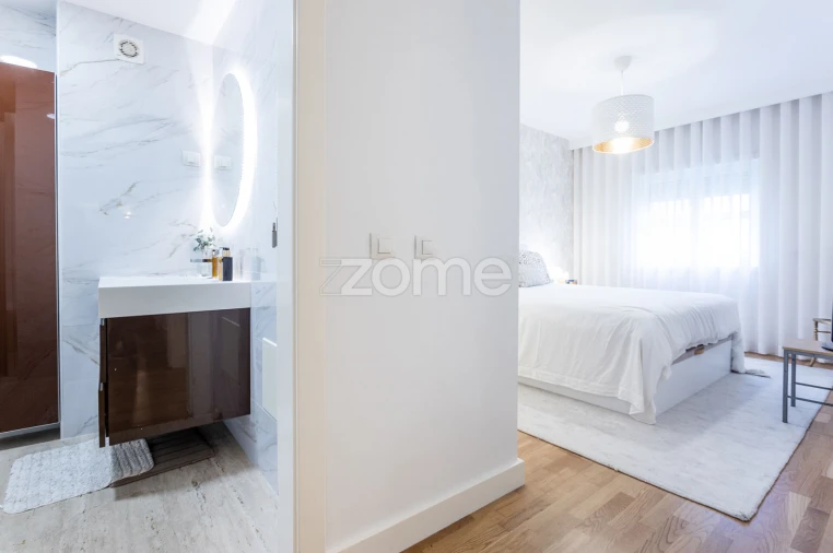 Apartamento T2 para Venda em Venteira Foto 8