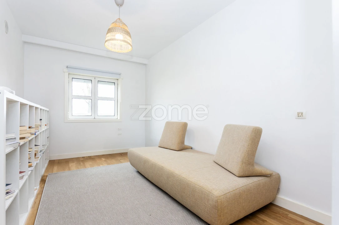 Apartamento T2 para Venda em Venteira Foto 6