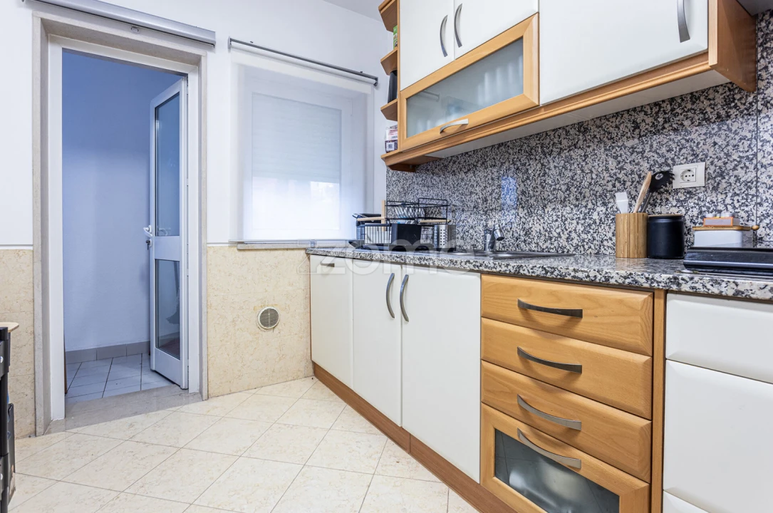 Apartamento T2 para Venda em Venteira Foto 13