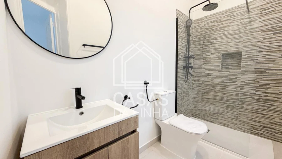 Apartamento T2 para Arrendamento em Penha de França Foto 7