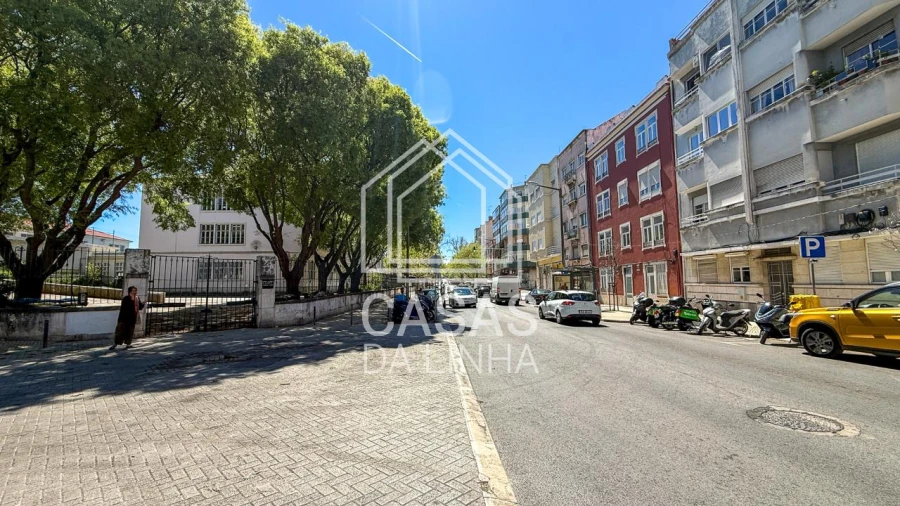 Apartamento T2 para Arrendamento em Penha de França Foto 25