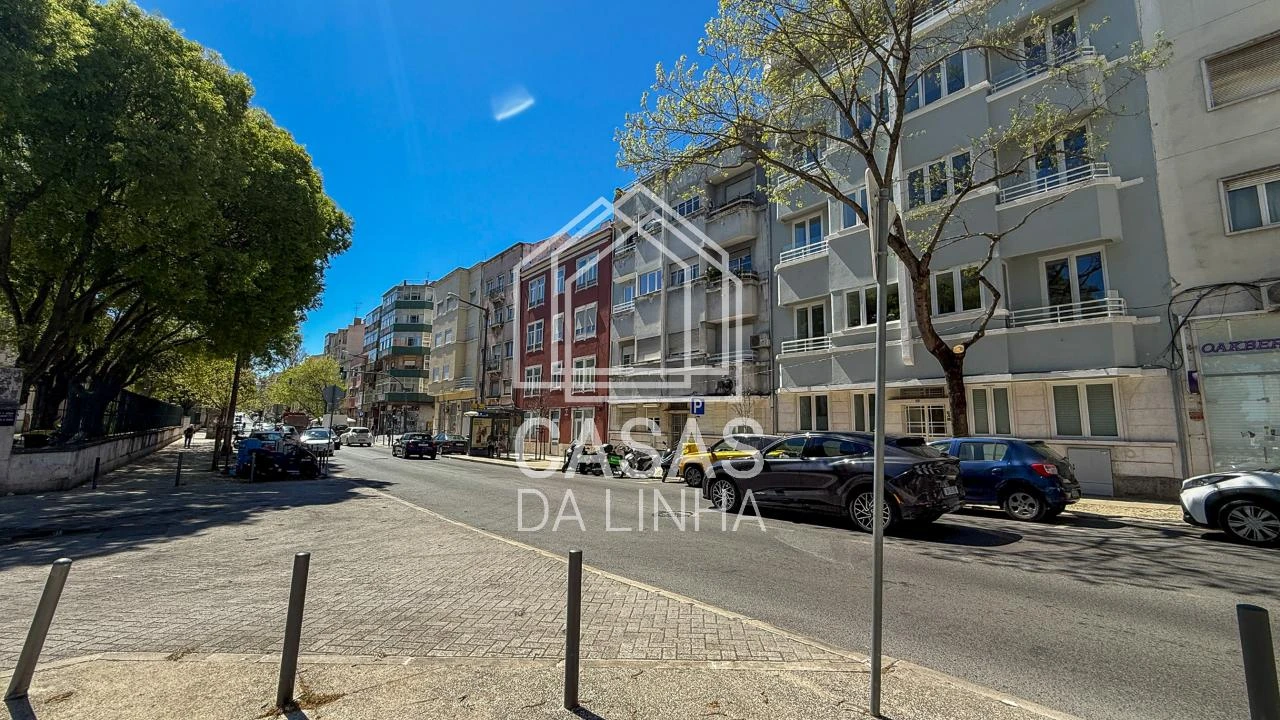 Apartamento T2 para Arrendamento em Penha de França Foto 24
