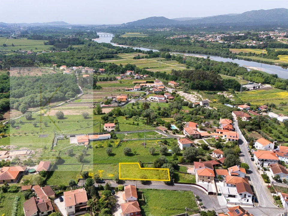 Terreno para Venda em Vitorino das Donas Foto 1