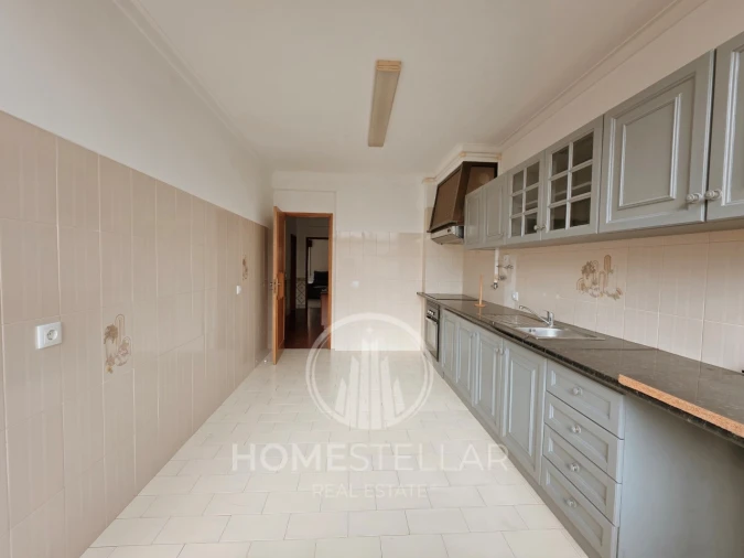 Apartamento T3 para Venda em Palmela Foto 2