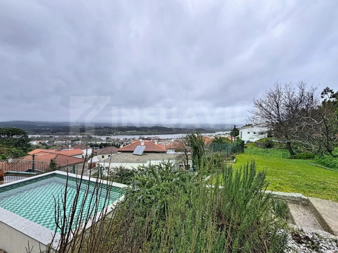 Moradia T2 para Venda em Vila Nova de Cerveira e Lovelhe Foto 7