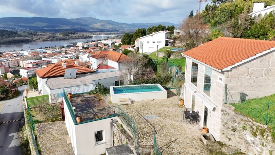 Moradia T2 para Venda em Vila Nova de Cerveira e Lovelhe Foto 2