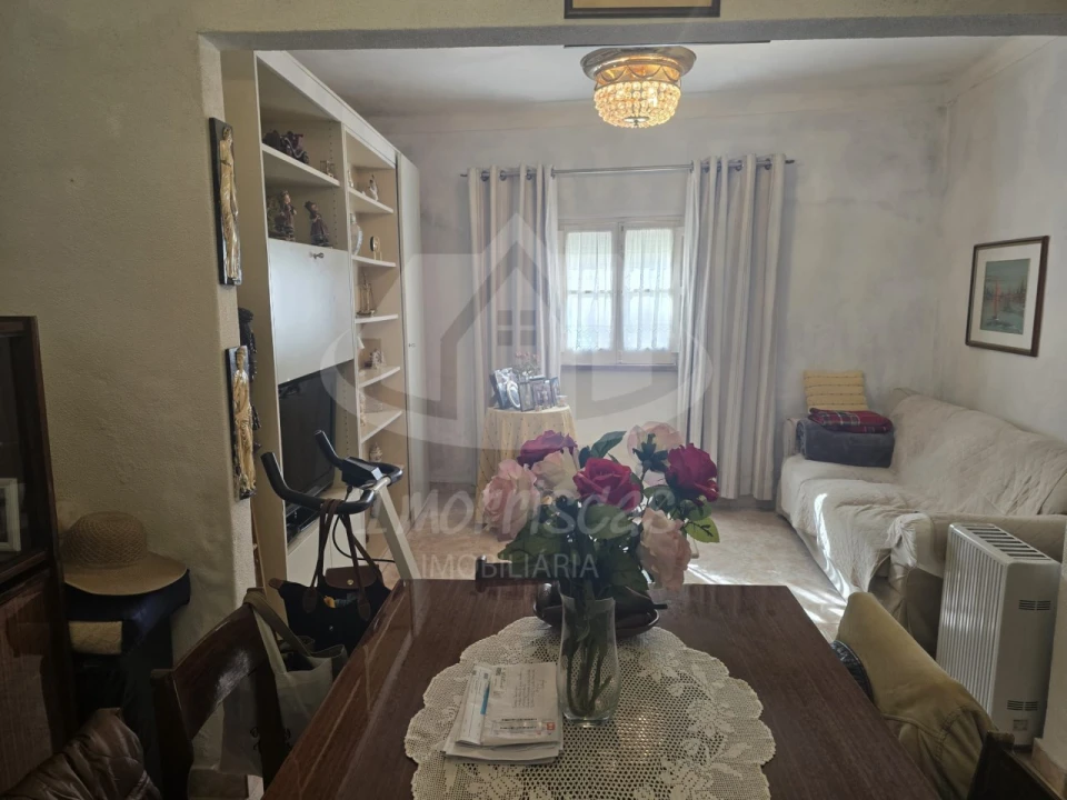 Moradia T1 para Venda em Santa Iria de Azoia, São João da Talha e Bobadela Foto 5