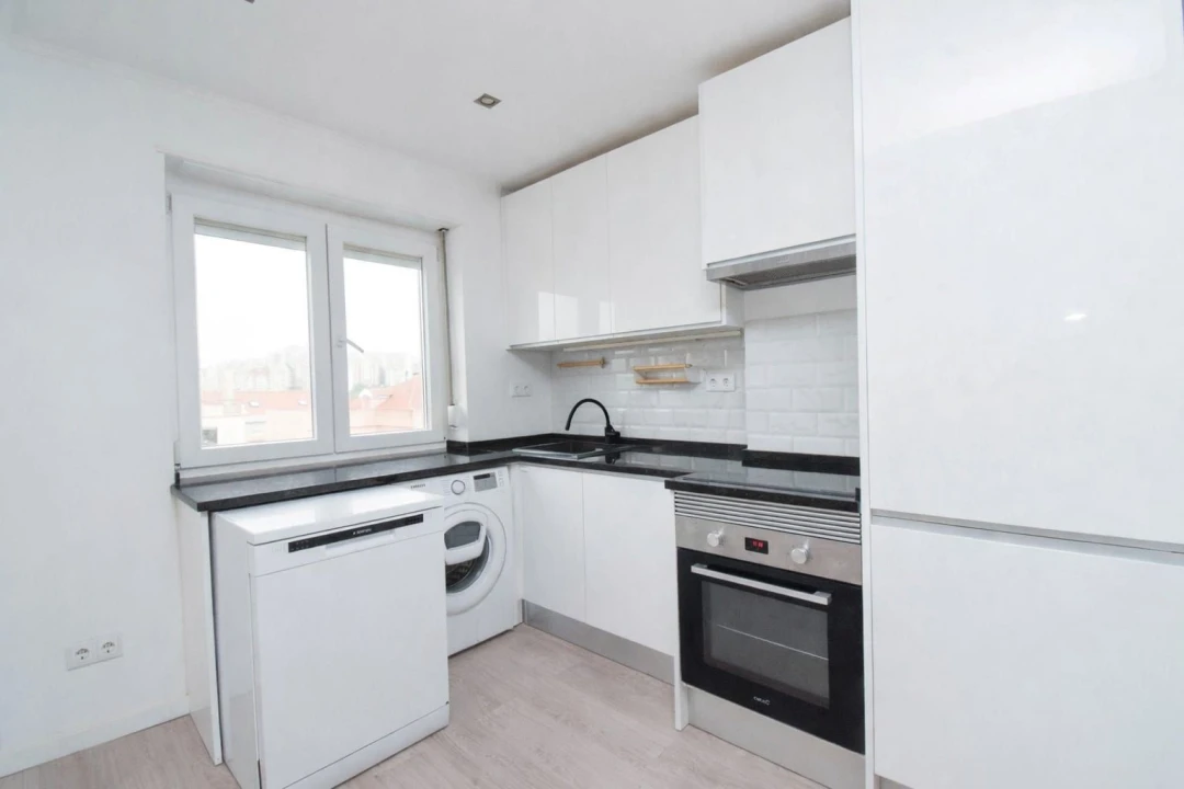 Apartamento T2 para Venda em Algueirão-Mem Martins Foto 4